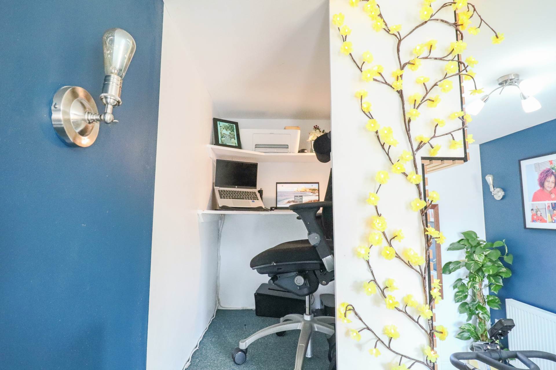 Hestercombe Close, Superb Coach House - With Garden & Office, Image 5