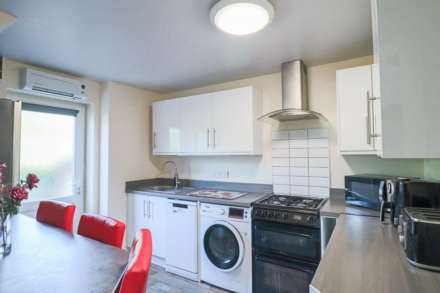 Hestercombe Close, Superb Coach House - With Garden & Office, Image 11
