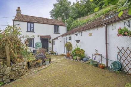 2 Bedroom Cottage, Hill Path, Banwell Village - Period Cottage