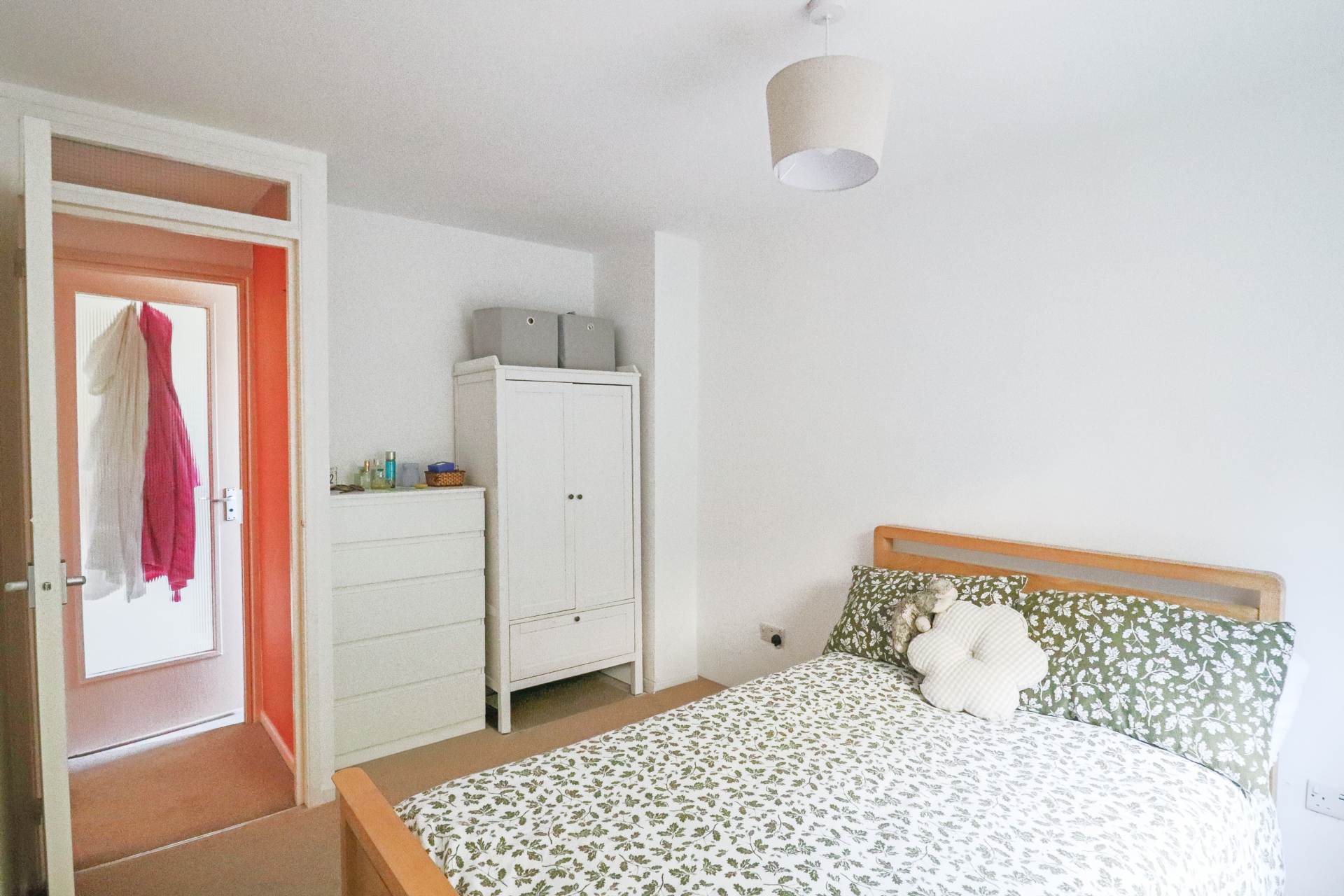 Hillside Flat - With Spectacular Views, Image 14