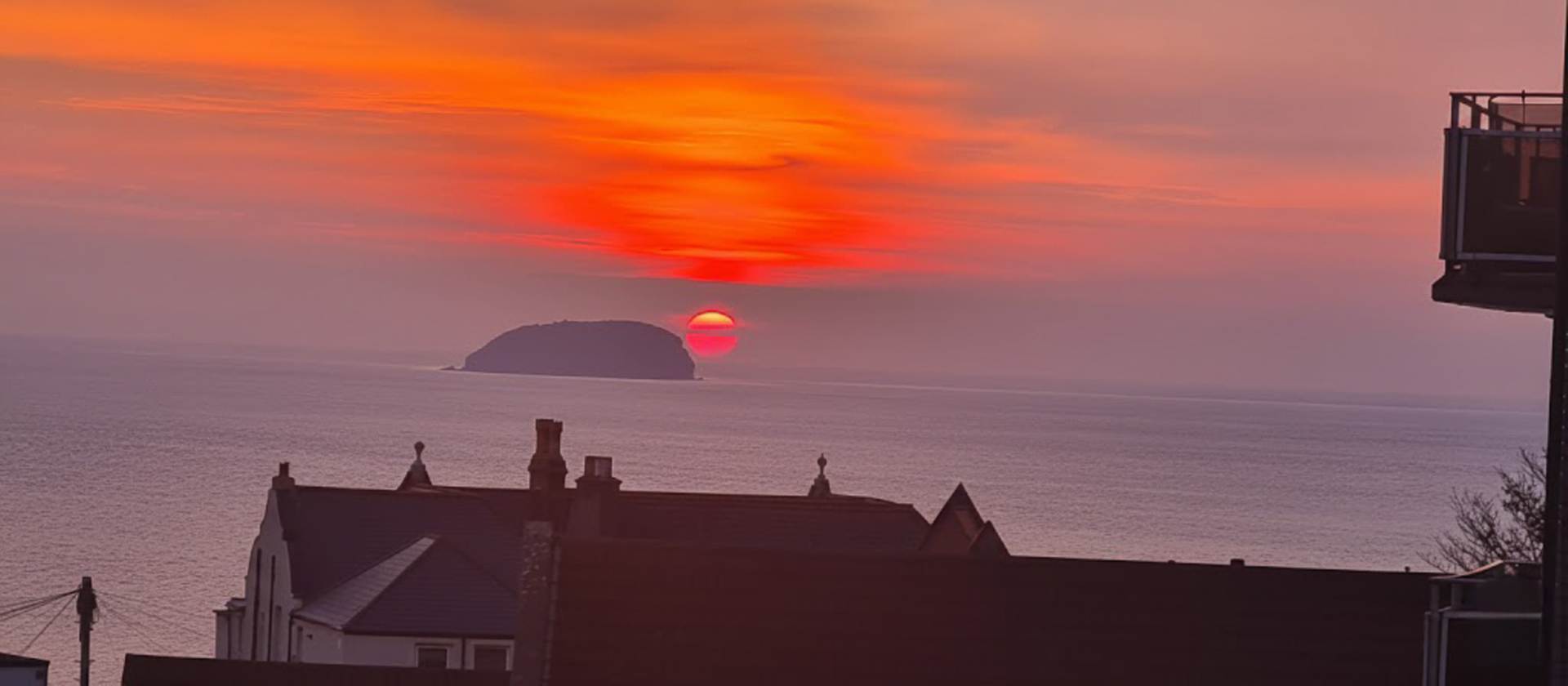 Hillside Flat - With Spectacular Views, Image 17