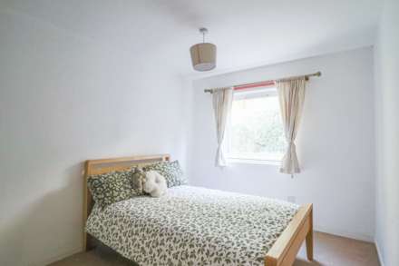 Hillside Flat - With Spectacular Views, Image 13