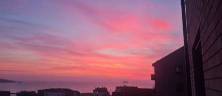 Hillside Flat - With Spectacular Views, Image 16