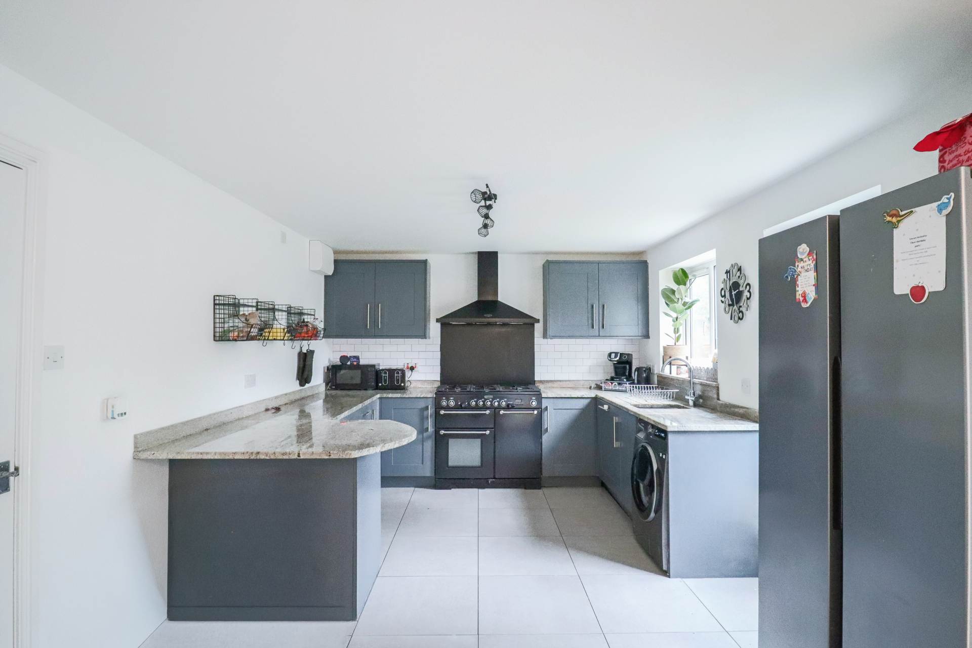 Calluna Close, Wick St Lawrence - Spacious Family Home, Image 3