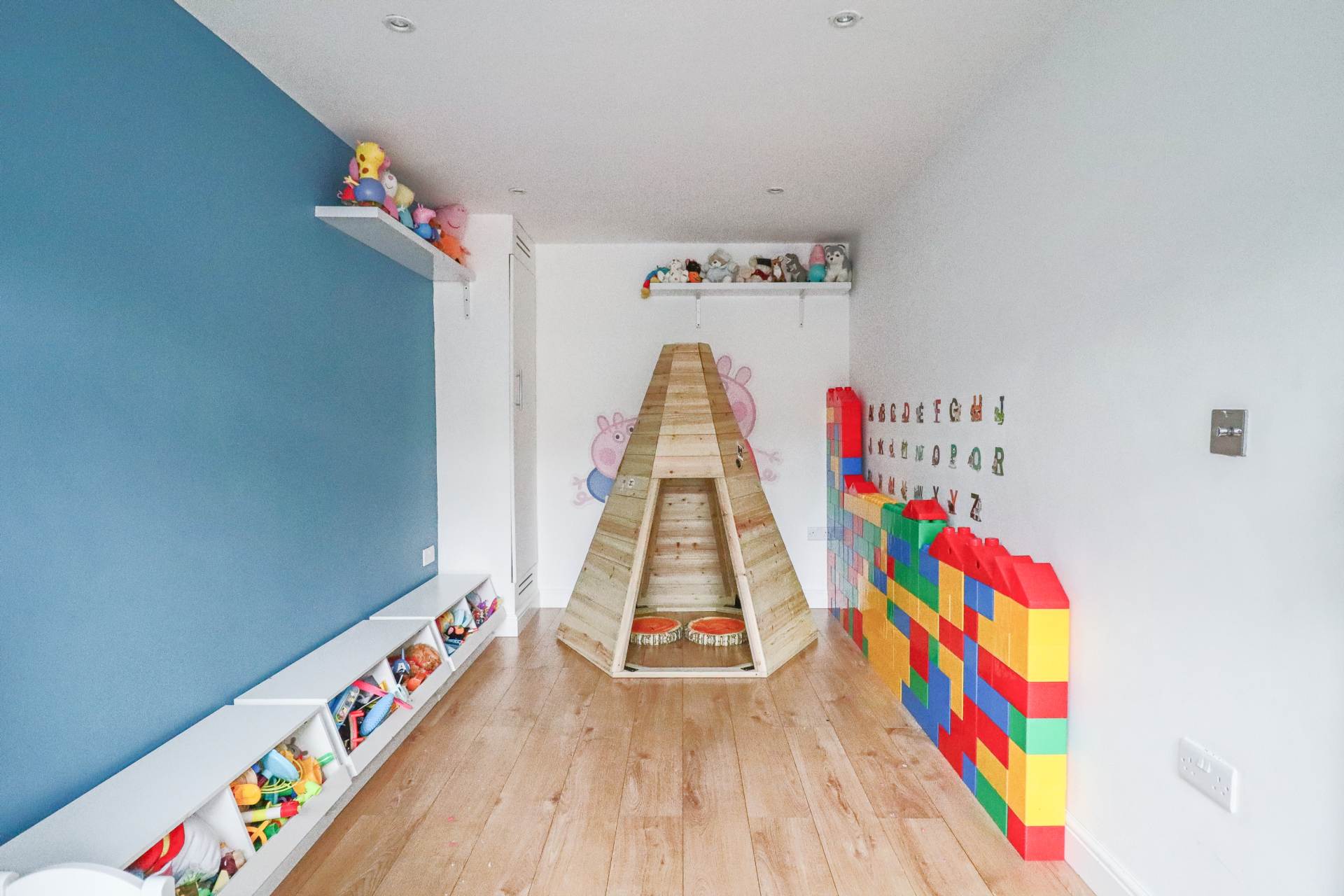 Calluna Close, Wick St Lawrence - Spacious Family Home, Image 9