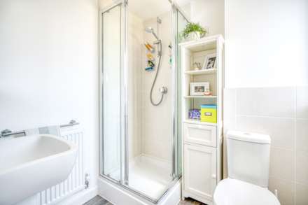 Nimbus Road, Haywood Village - Top Quality Home, Image 15
