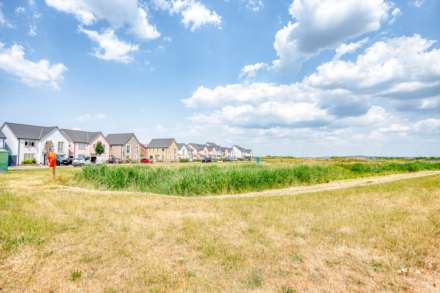 Nimbus Road, Haywood Village - Top Quality Home, Image 24