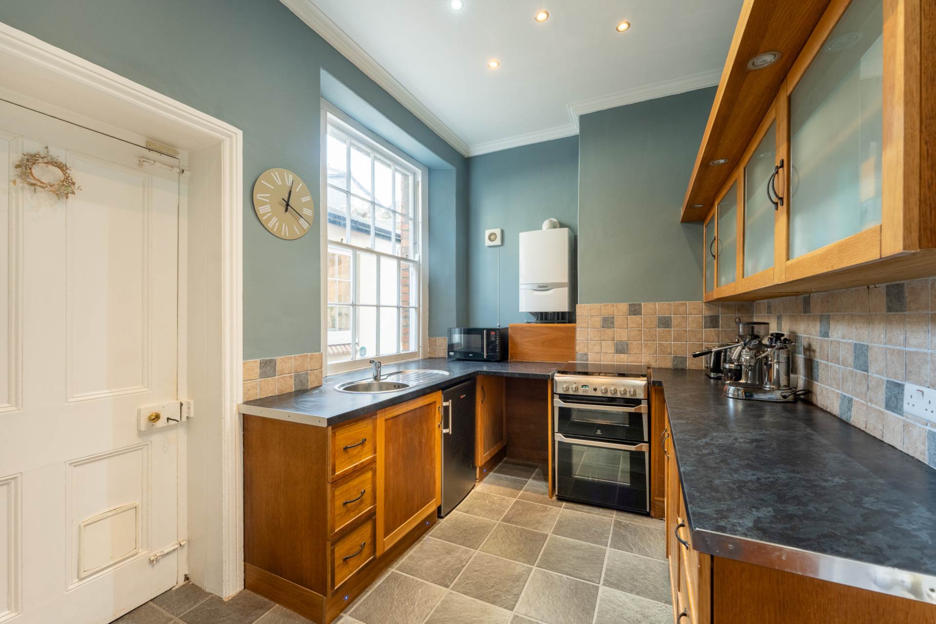 Shrubbery Road, Hillside - WOW Factor, Image 12
