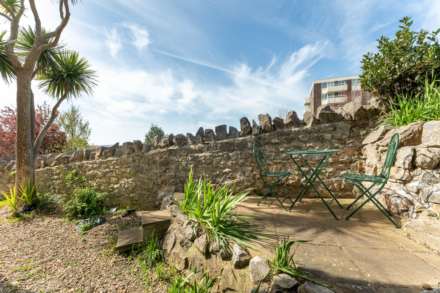 Shrubbery Road, Hillside - WOW Factor, Image 2