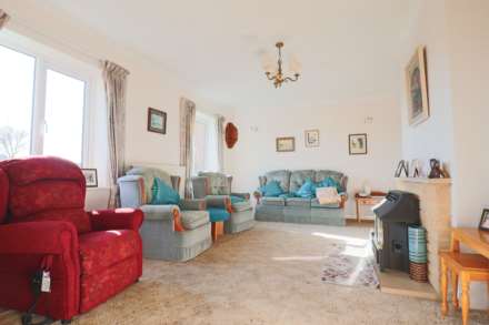 Gooch Way - Expansive Family Home - In Need Of Modernisation, Image 3