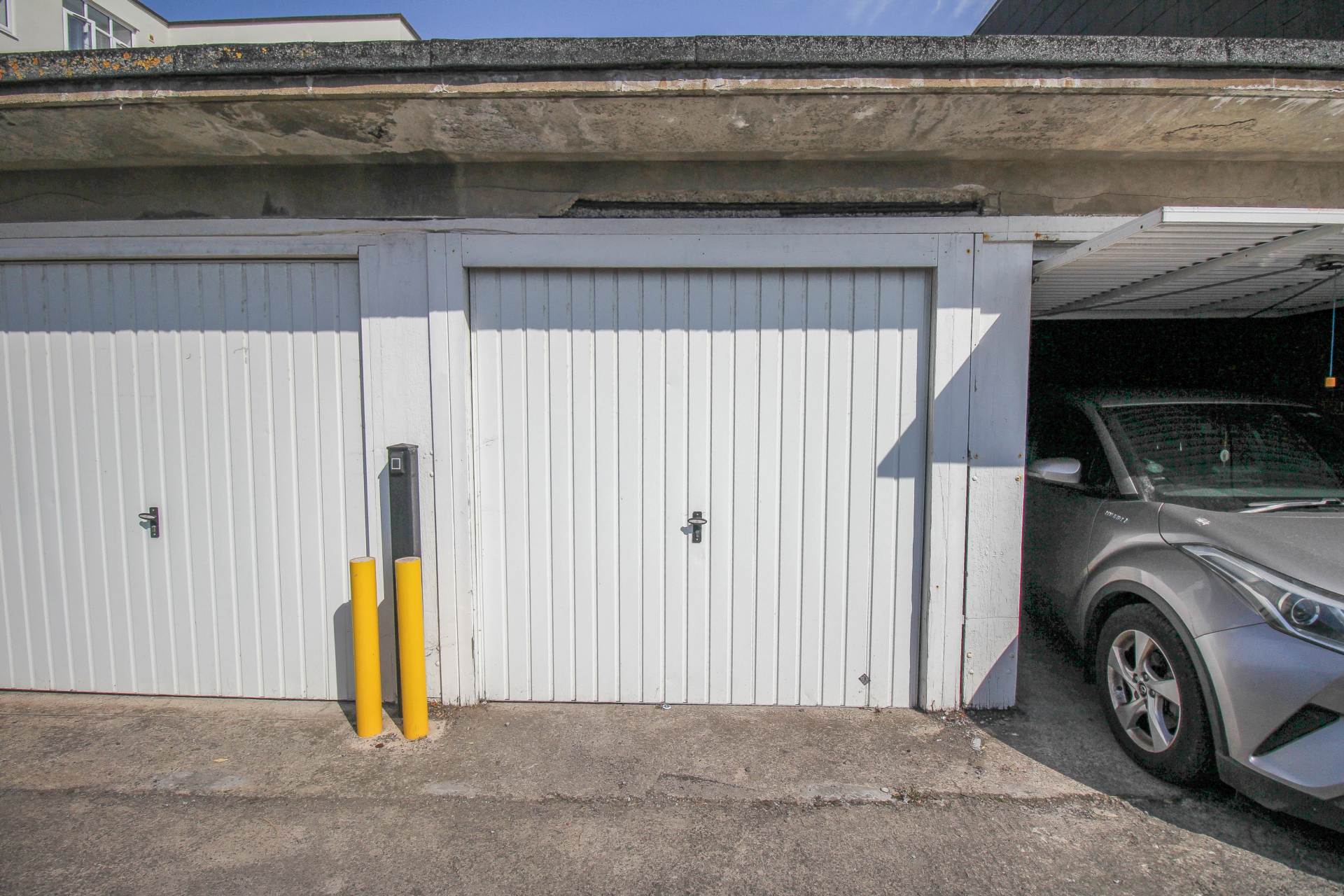 Middle Garage,    Waterloo Street, Weston-super-Mare, Image 1