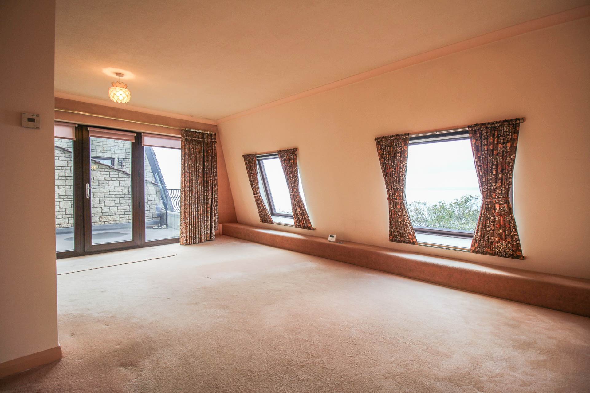 Upper Kewstoke Road, Weston-super-Mare, Image 3