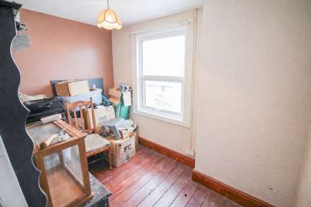 **South Ward**4 Bedrooms**Two Reception Areas**18' x 13' Garage**, Image 9