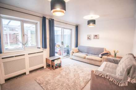 Carpenter Close**Great Value for Money**Great Location**3 Bedrooms**, Image 3