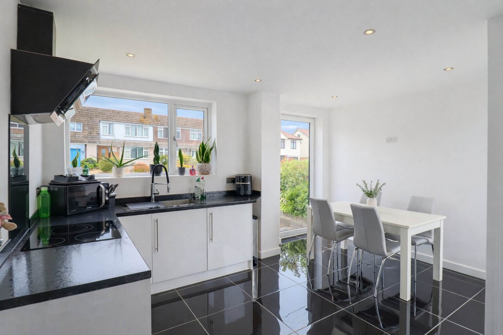 Church Road - Refurbished Detached Bungalow, Image 6