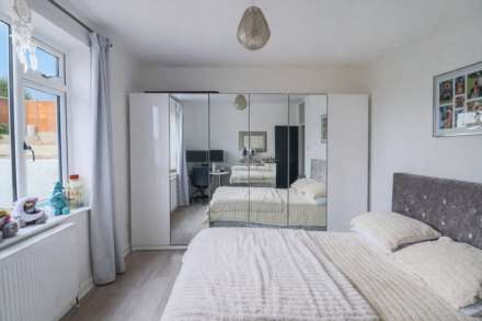 Church Road - Refurbished Detached Bungalow, Image 15