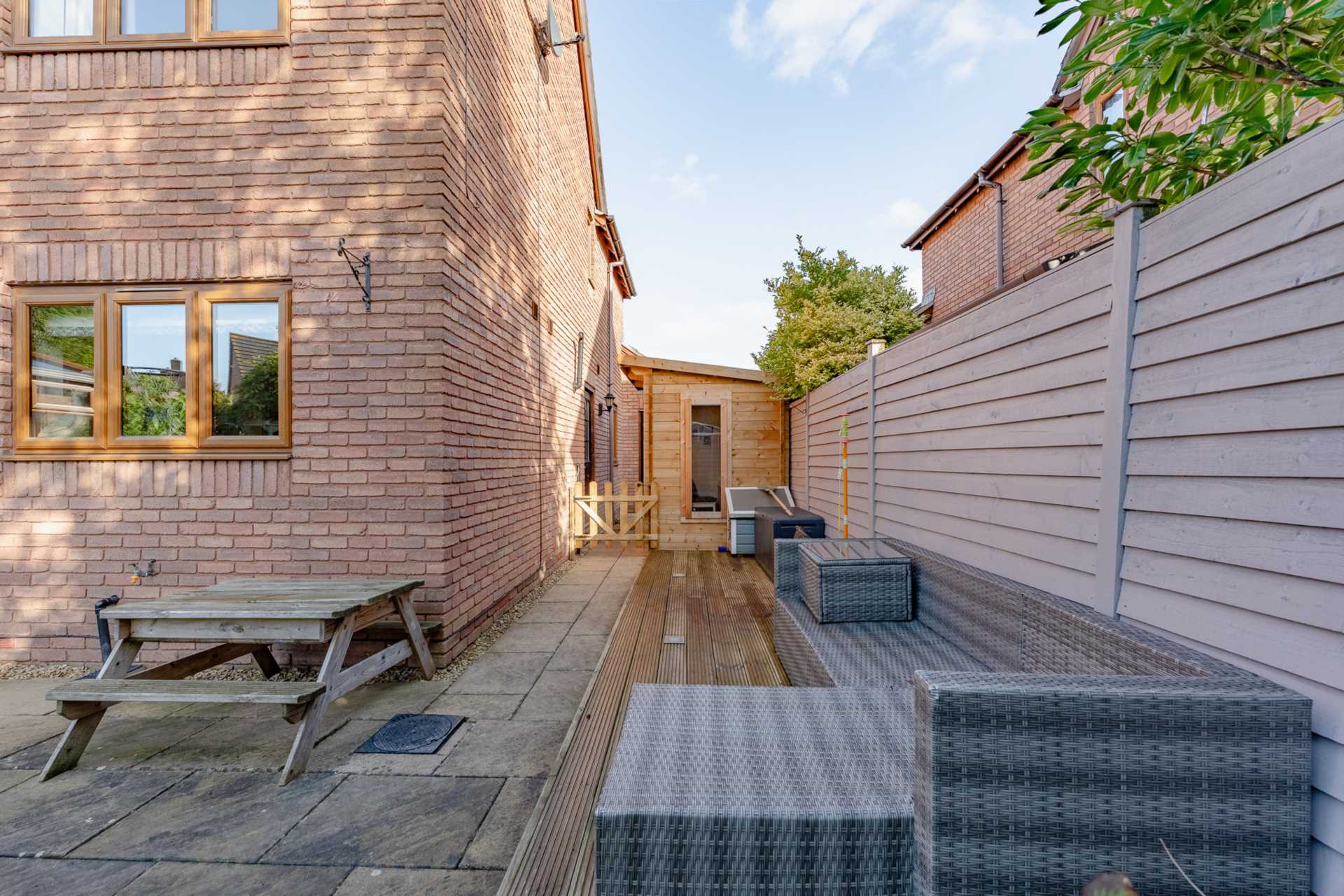 Market Avenue - Stunning Detached Family Home, Image 12