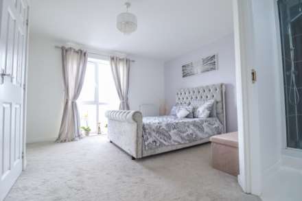 Haywood Village - Stunning Detached Family Home, Image 11