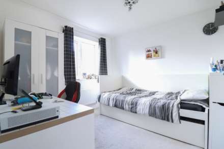 Haywood Village - Stunning Detached Family Home, Image 14
