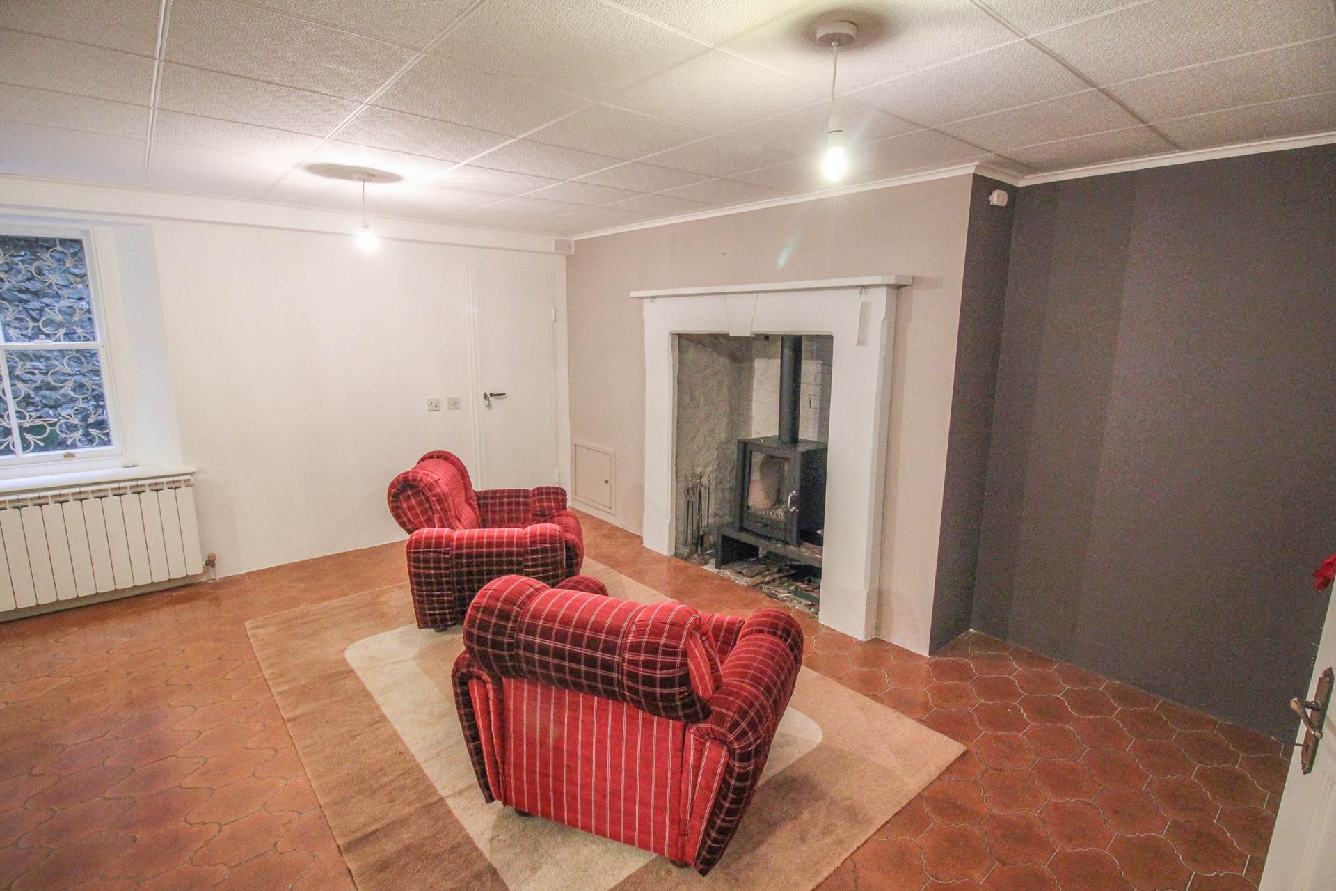 BEAUTIFUL HILLSIDE PROPERTY WITH LARGE ONE BEDROOM FLAT, Image 37