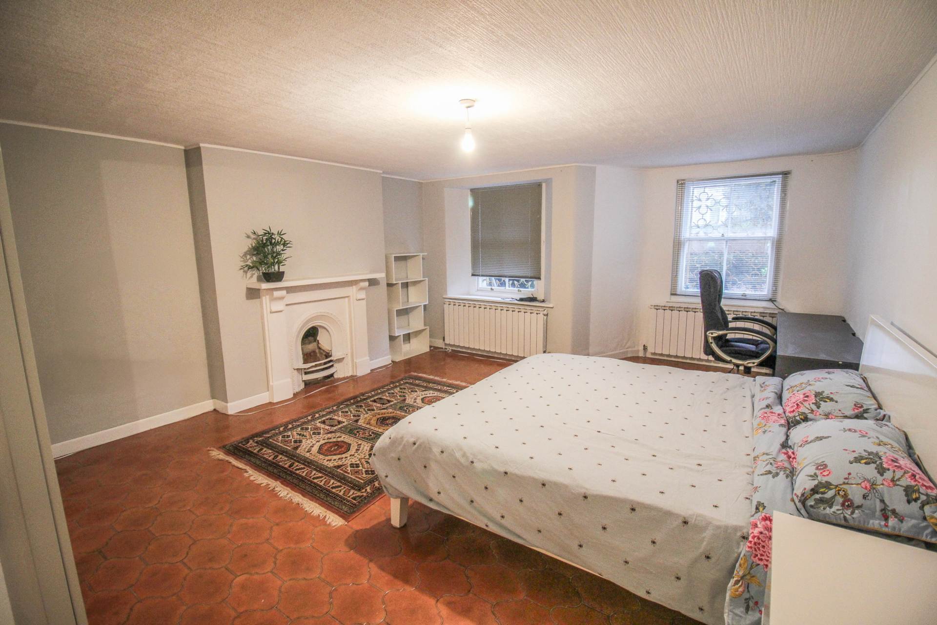 BEAUTIFUL HILLSIDE PROPERTY WITH LARGE ONE BEDROOM FLAT, Image 42