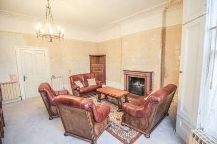 BEAUTIFUL HILLSIDE PROPERTY WITH LARGE ONE BEDROOM FLAT, Image 10