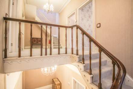 BEAUTIFUL HILLSIDE PROPERTY WITH LARGE ONE BEDROOM FLAT, Image 13