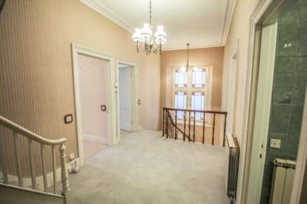 BEAUTIFUL HILLSIDE PROPERTY WITH LARGE ONE BEDROOM FLAT, Image 14