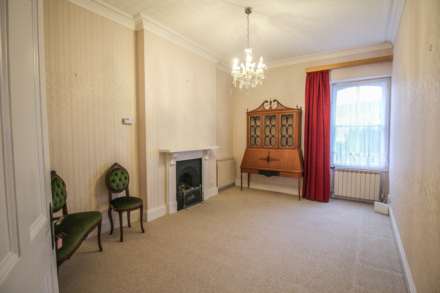 BEAUTIFUL HILLSIDE PROPERTY WITH LARGE ONE BEDROOM FLAT, Image 18