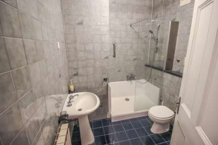 BEAUTIFUL HILLSIDE PROPERTY WITH LARGE ONE BEDROOM FLAT, Image 21