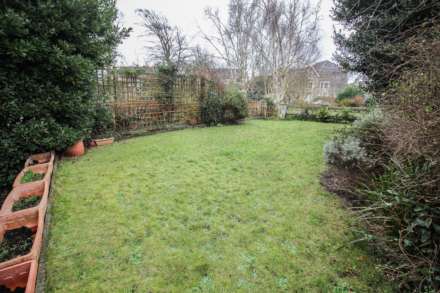 BEAUTIFUL HILLSIDE PROPERTY WITH LARGE ONE BEDROOM FLAT, Image 30
