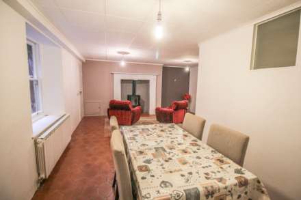 BEAUTIFUL HILLSIDE PROPERTY WITH LARGE ONE BEDROOM FLAT, Image 38