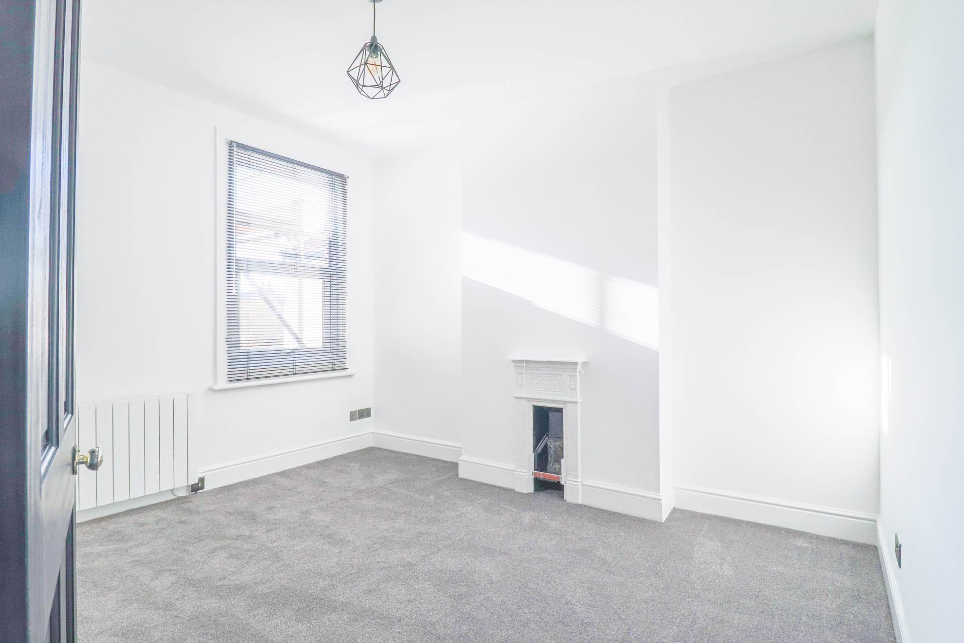 Amberey Road - Modern & Energy Efficient Family Home, Image 9