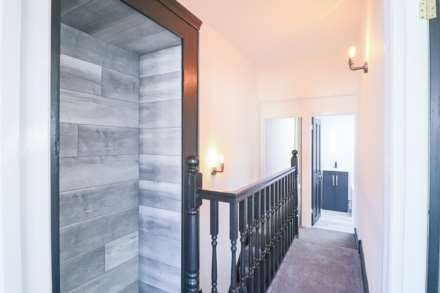 Amberey Road - Modern & Energy Efficient Family Home, Image 10