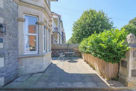 Quantock Road, South Ward - Superb Ground Floor Flat - Own Entrance, Image 2