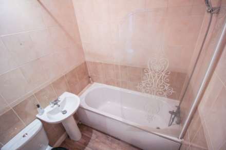 Jubilee Road**Ground Floor**Private Garden**Lounge & Dining Room**Utility/Cloakroom**Vacant**Quick Move**, Image 12