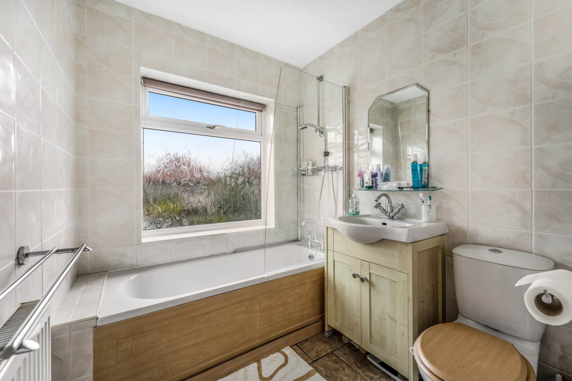 Shaftesbury Road - 1930's Spacious Family Home, Image 17