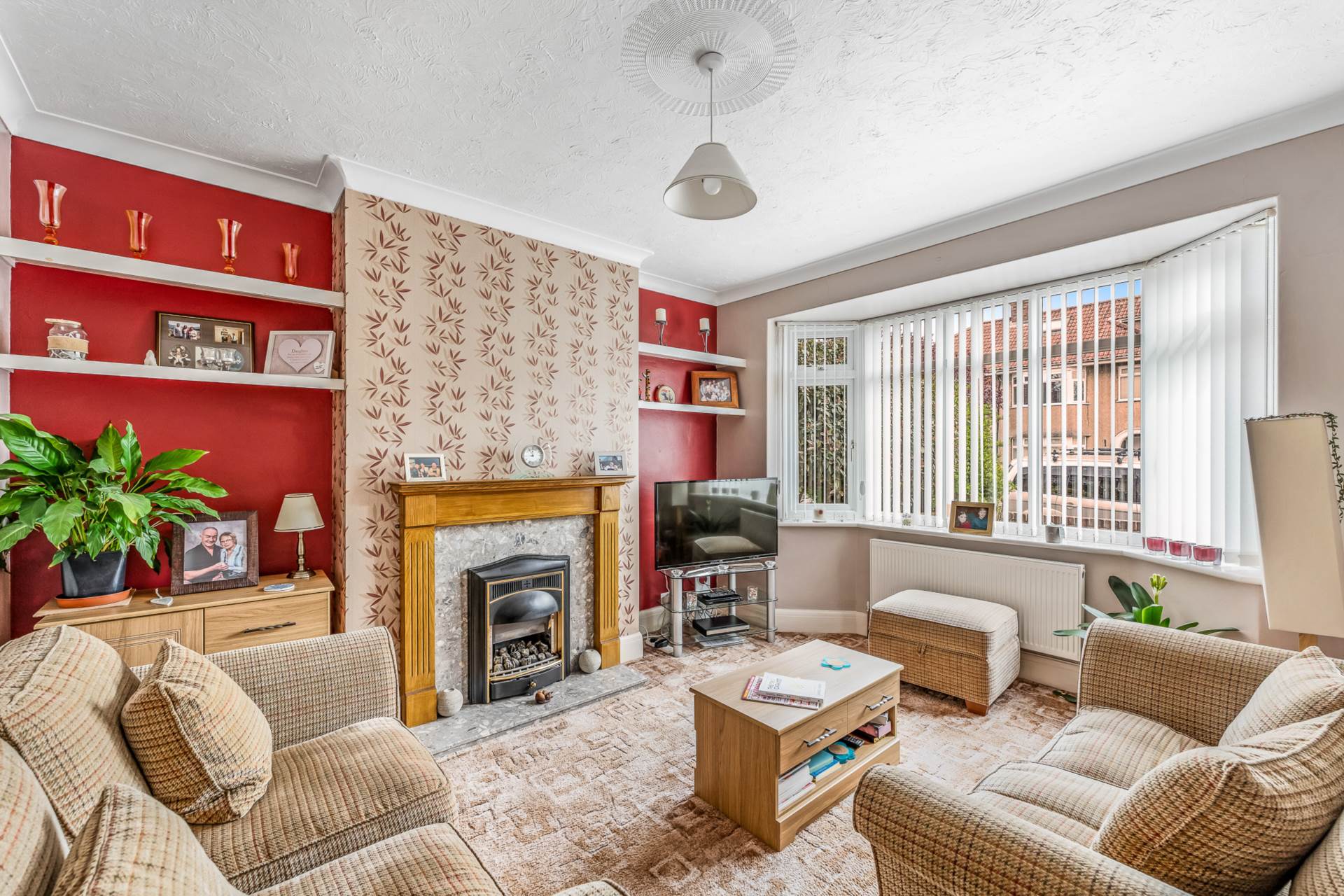 Shaftesbury Road - 1930's Spacious Family Home, Image 3