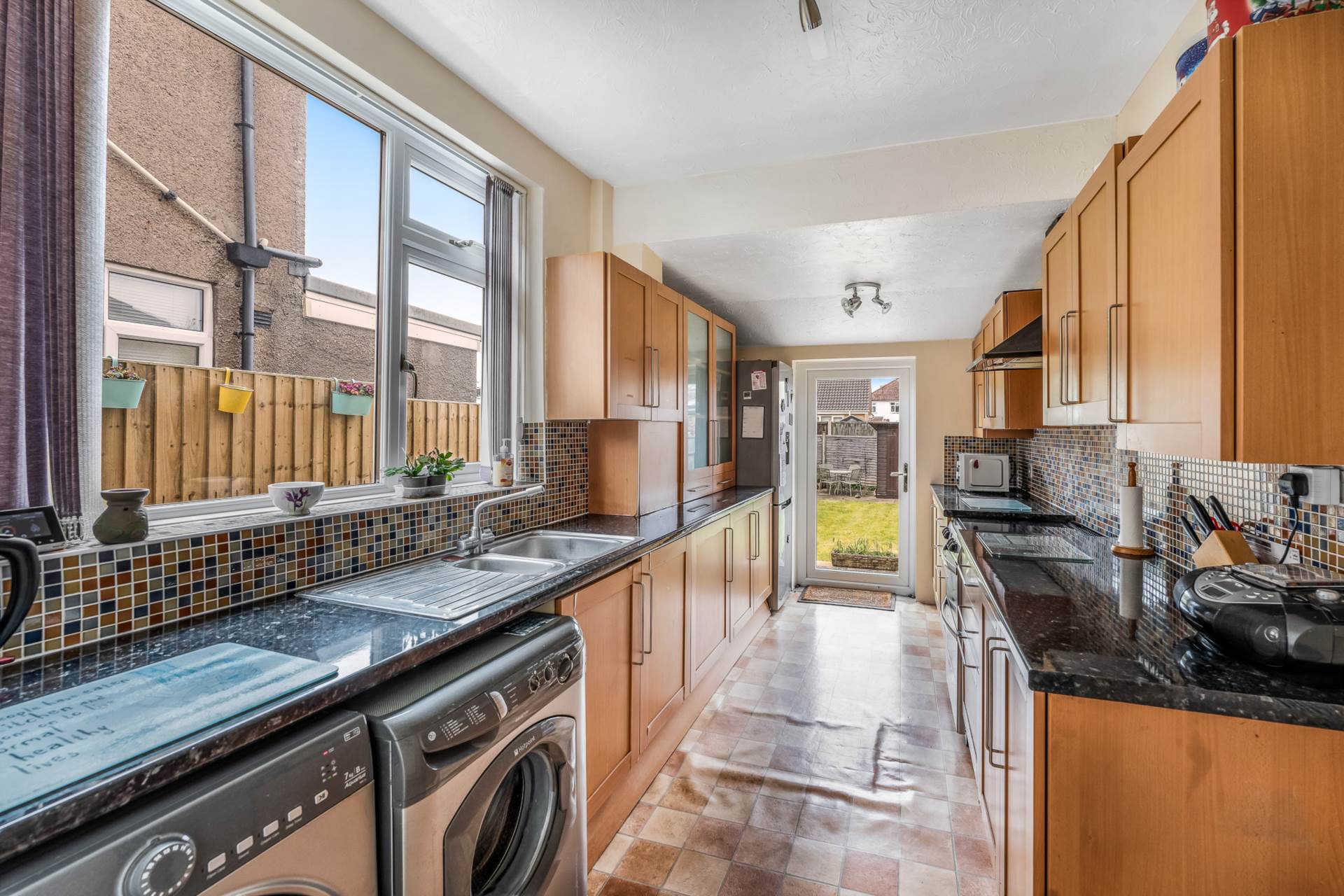 Shaftesbury Road - 1930's Spacious Family Home, Image 7