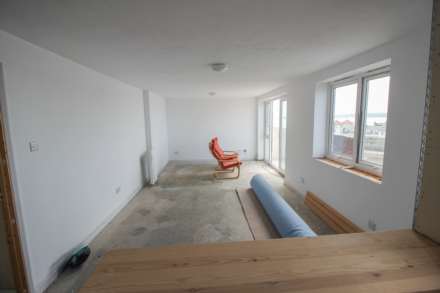 Glentworth Court**Top Floor Flat**Fantastic Views**Priced to Sell**, Image 6