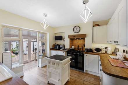 Uphill Way - 3/4 Bedrooms - Annex/Studio, Image 6