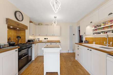 Uphill Way - 3/4 Bedrooms - Annex/Studio, Image 7