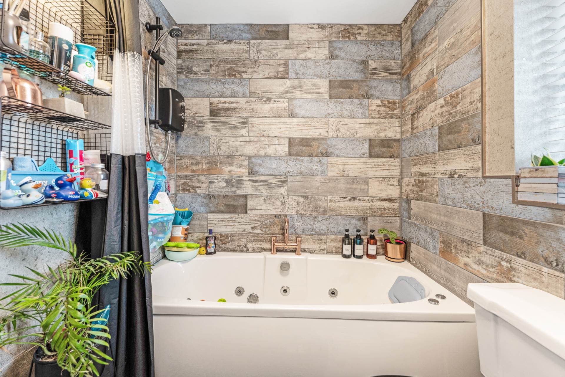 Glider Avenue, Haywood Village - Immaculately Presented Family Home, Image 26