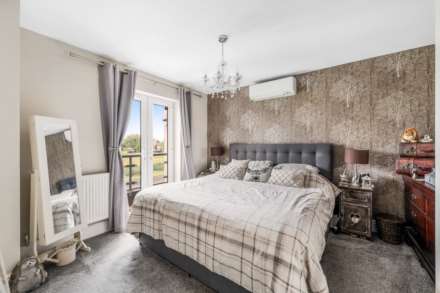 Glider Avenue, Haywood Village - Immaculately Presented Family Home, Image 16