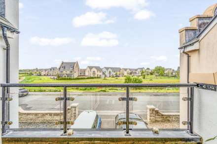 Glider Avenue, Haywood Village - Immaculately Presented Family Home, Image 18