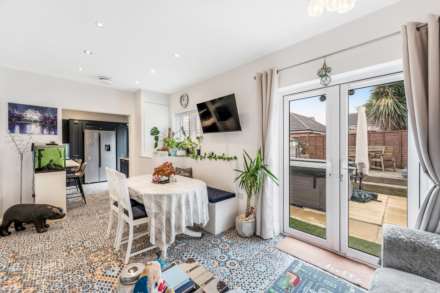 Glider Avenue, Haywood Village - Immaculately Presented Family Home, Image 3