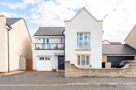 Glider Avenue, Haywood Village - Immaculately Presented Family Home, Image 31