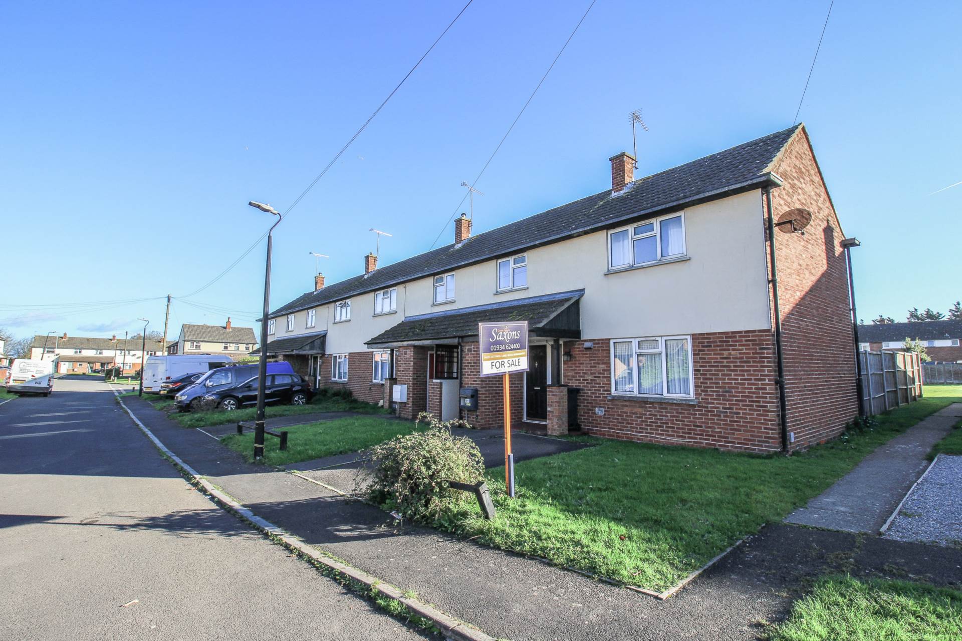 Varsity Way, Locking, Image 1