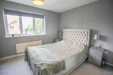 Baildon Crescent**Great Value for Money**, Image 8