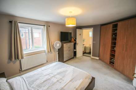 Eden Croft - Very Well Presented Throughout, Image 11